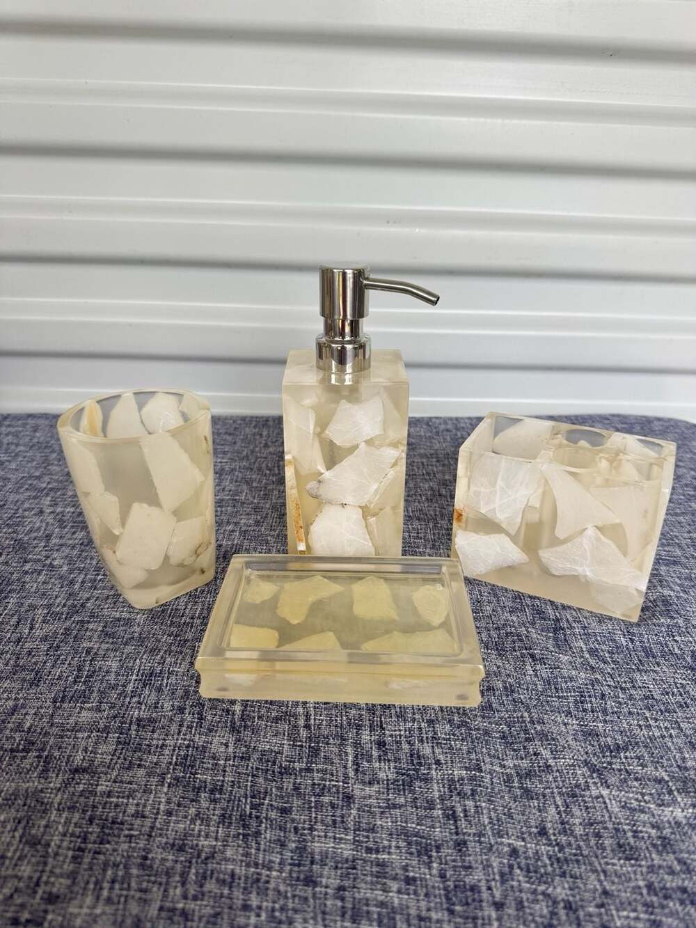 4 Pc Bathroom Decor set